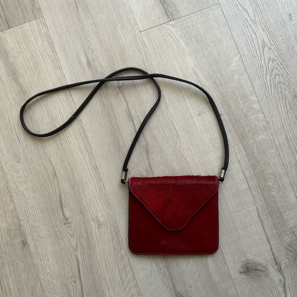 Elegant Red Women's Crossbody Bag